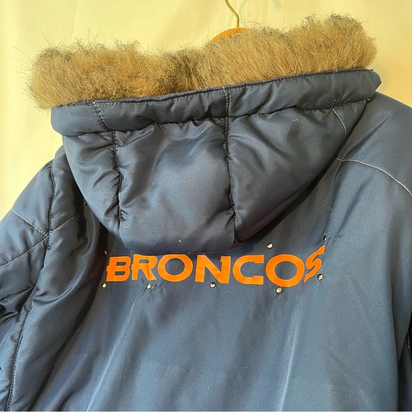 Broncos Coat Jacket women’s XL  NFL pro line - Picture 6 of 9